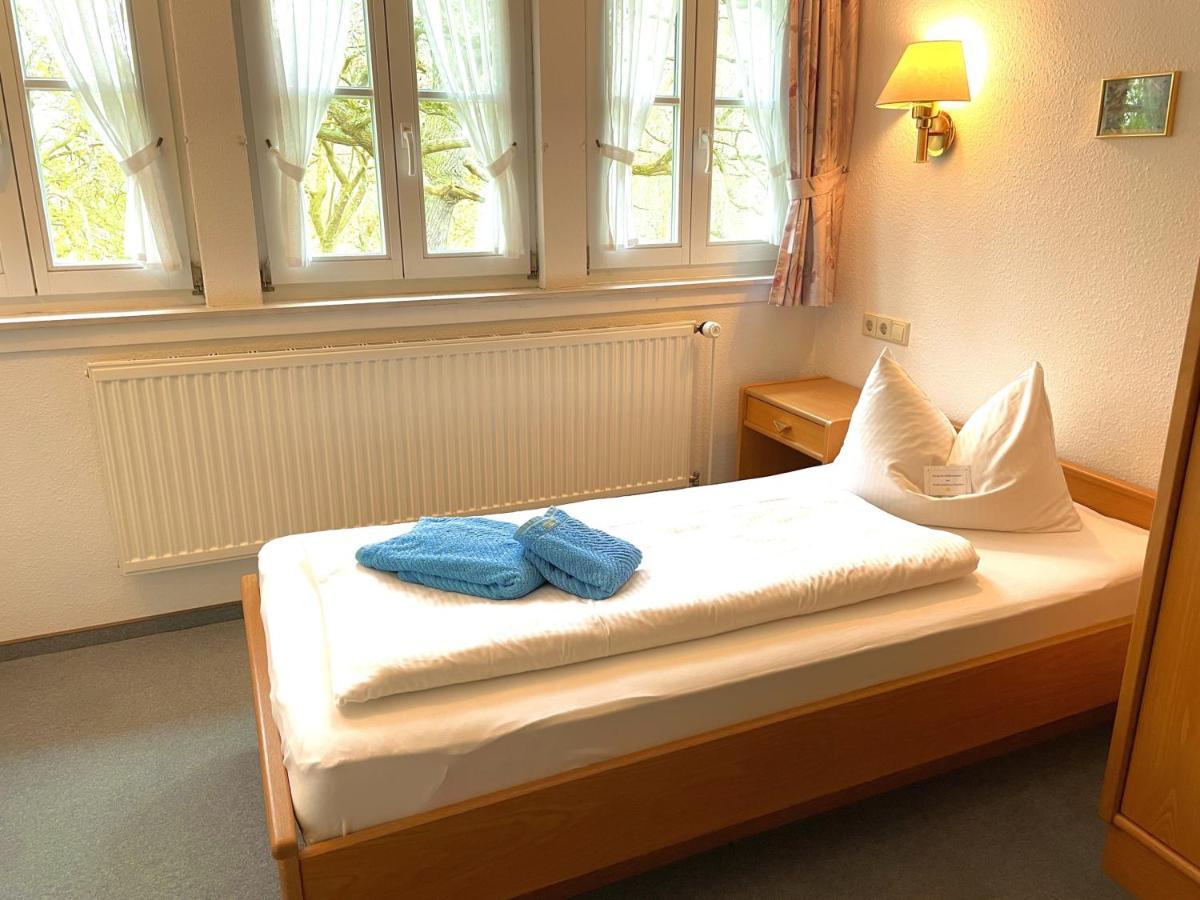 Hotel Gutshaus Kajahn Gustow  Buitenkant foto