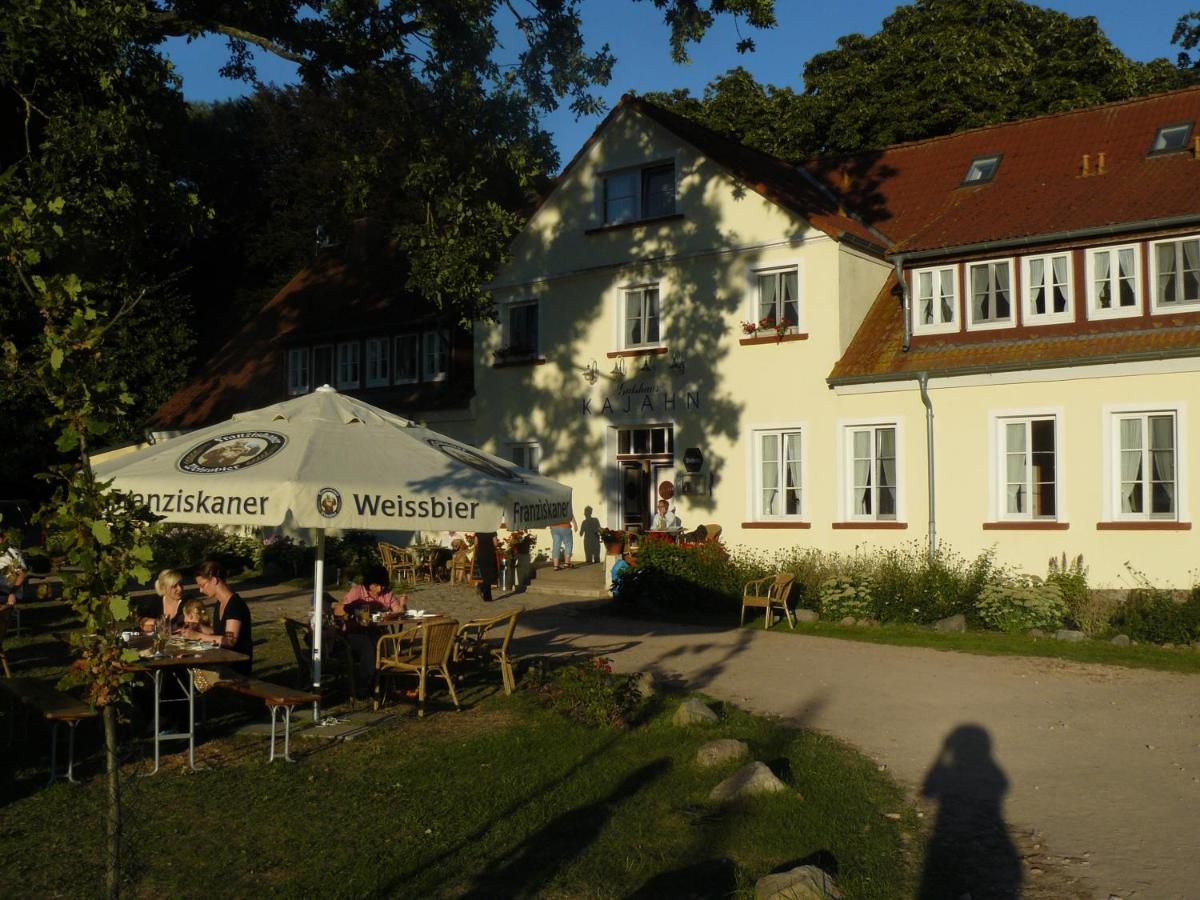 Hotel Gutshaus Kajahn Gustow  Buitenkant foto