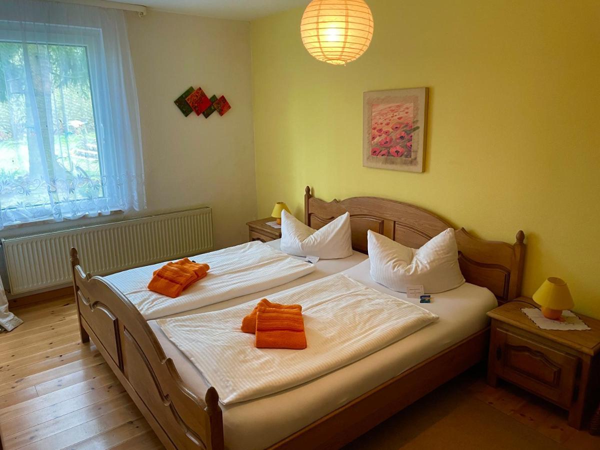 Hotel Gutshaus Kajahn Gustow  Buitenkant foto
