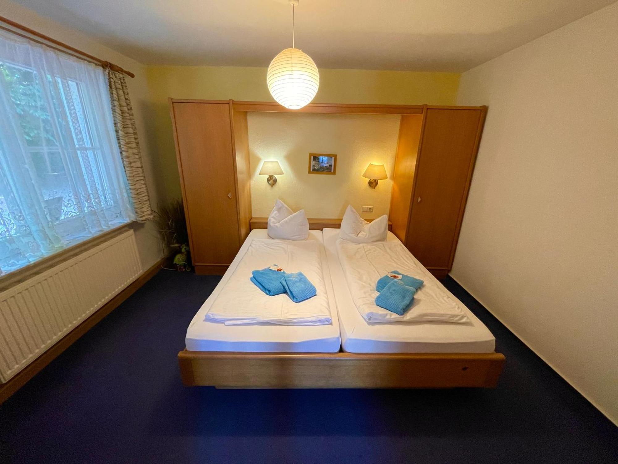 Hotel Gutshaus Kajahn Gustow  Buitenkant foto