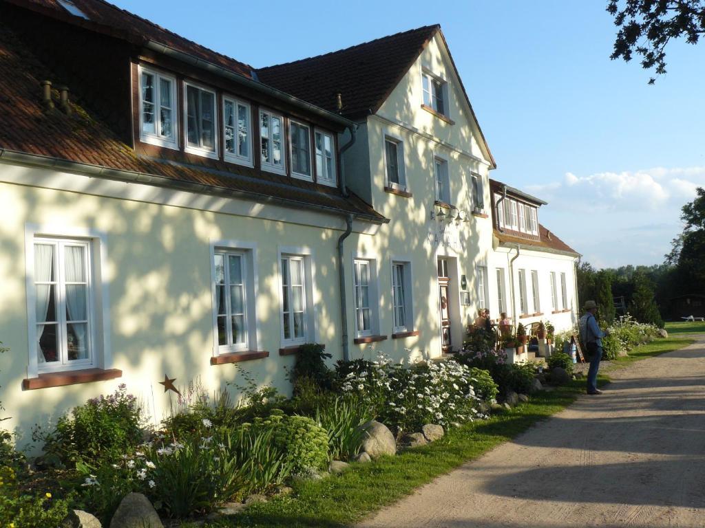 Hotel Gutshaus Kajahn Gustow  Buitenkant foto